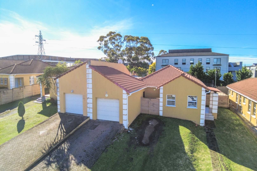 3 Bedroom Property for Sale in Beacon Bay Eastern Cape